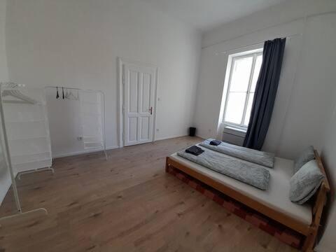 Sunny At Danube Hostel *